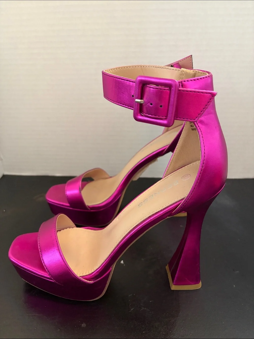 Berness Fuchsia Metallic Platform Ankle-Strap Heels, Size 8.5, 5” heels